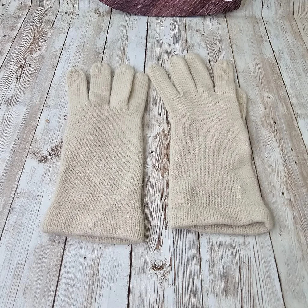 Women's New York & Company Beige Gloves